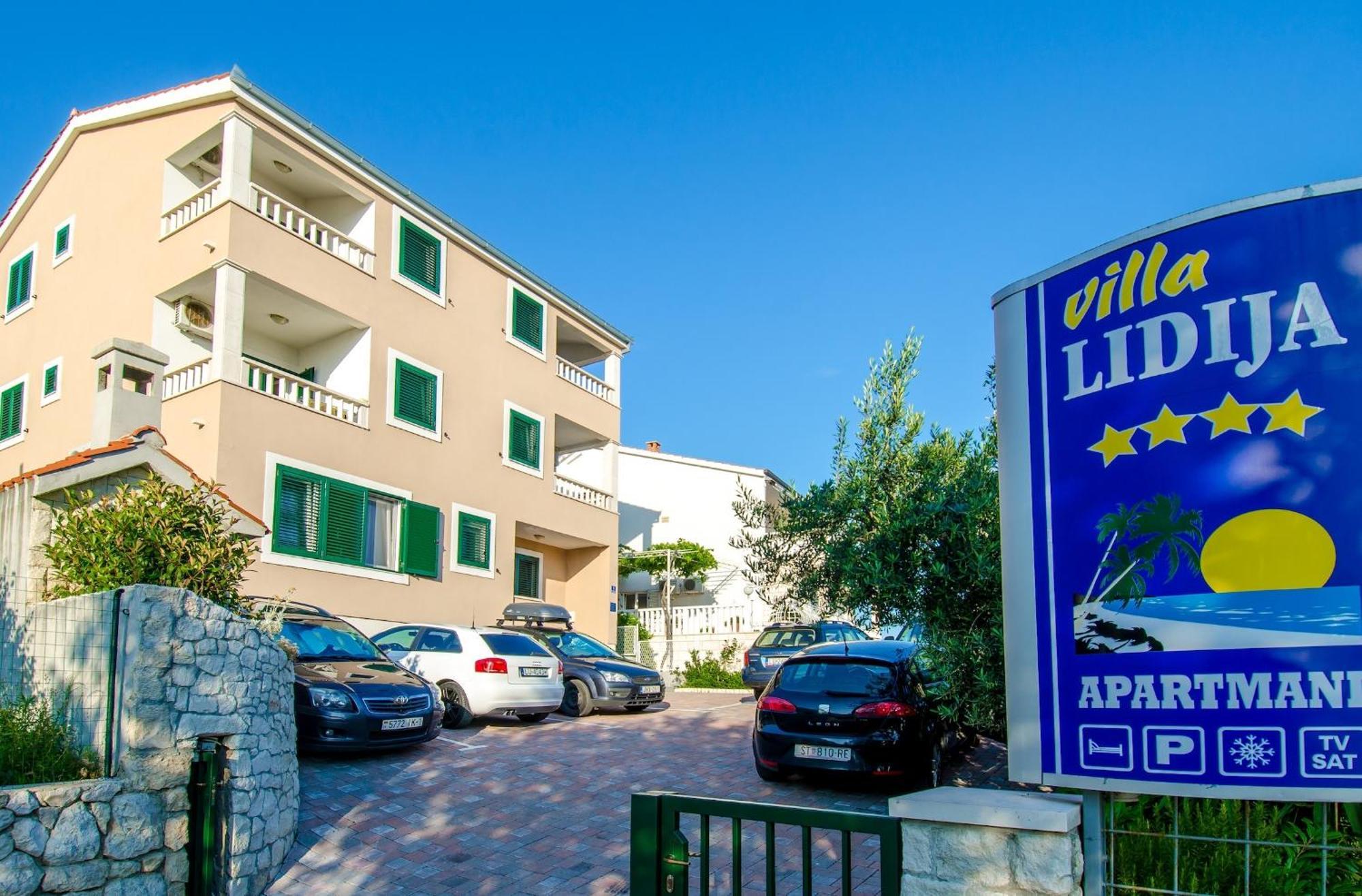 Apartment Lidija Omiš